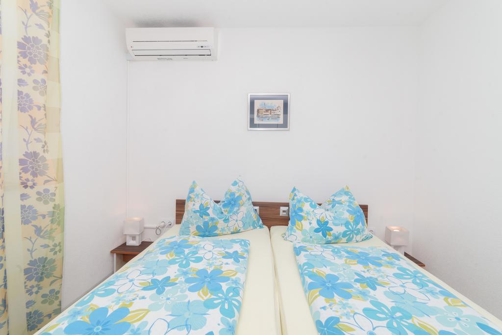 Guest House Jadro โรวีน ภายนอก รูปภาพ